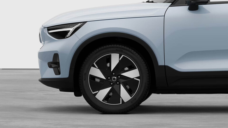 Volvo EC40 185kW Extended Range Plus 82kWh 5dr Auto Electric Estate